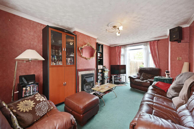 Marian Way, London, NW10 4 photo 4