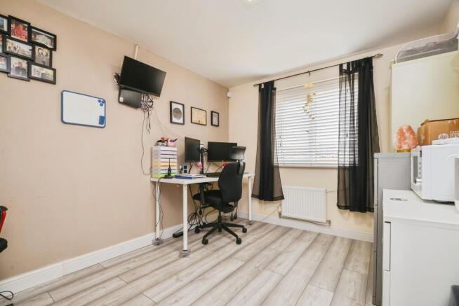 3 bed Detached for sale Image 11