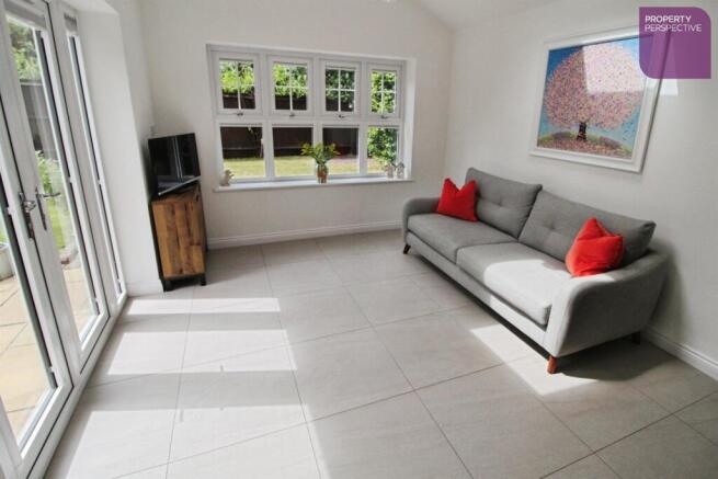 4 bed Detached for sale Image 7