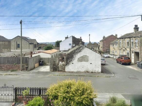 2 bed Semi-Detached for sale Image 9