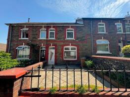 33, Gordon Road, Blackwood NP12 1DW