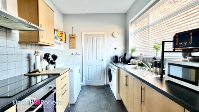 Britannia Terrace, Houghton le Spring, Tyne and Wear, DH4 6LJ photo 4