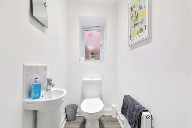 3 bed Semi-Detached for sale Image 10