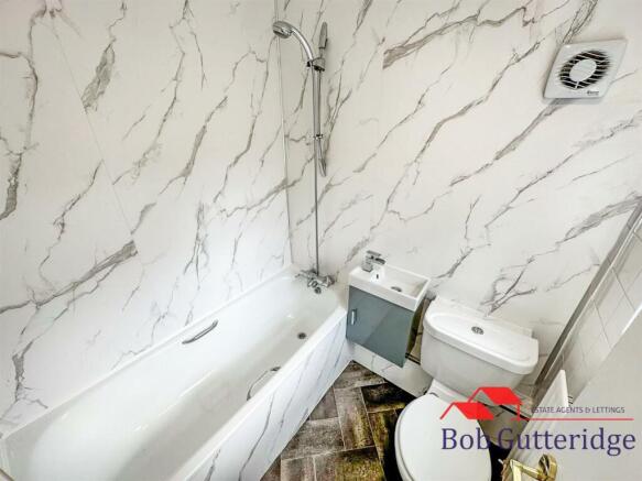 GROUND FLOOR BATHROOM