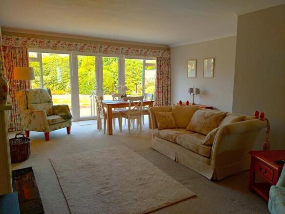 2 bed Detached Bungalow for sale Image 5