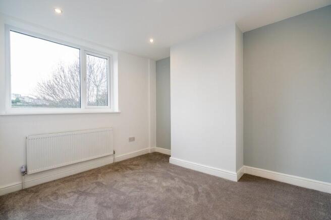 3 bed Terraced to rent Image 6