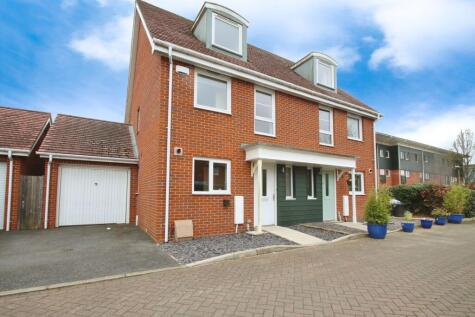 Wraysbury Drive, West Drayton, UB7