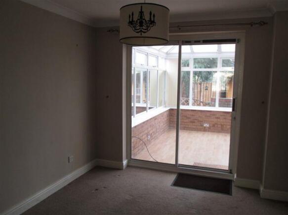 14 Acorn Way Di.JPG