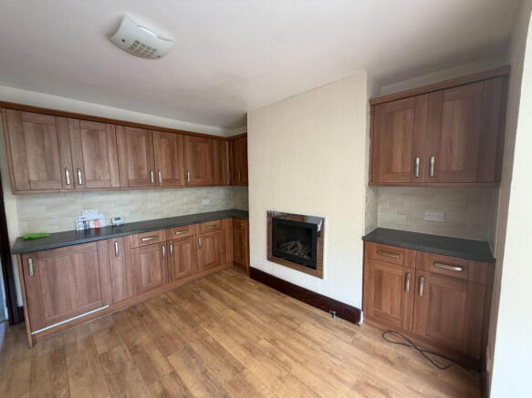 3 bed Terraced for sale Image 4
