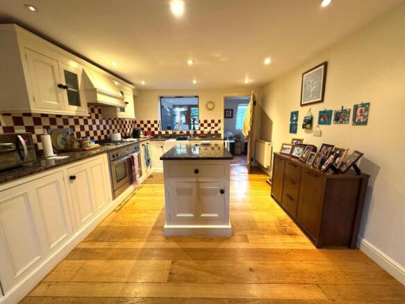 WhatsApp Image 2026-01-15 at 14.43.03 (1).jpeg