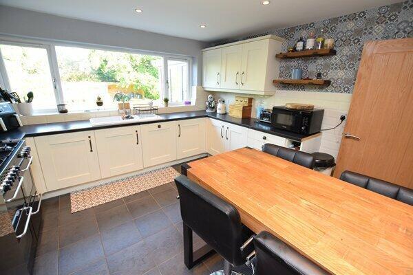 breakfast/kitchen