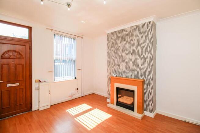 2 bed Terraced for sale Image 4