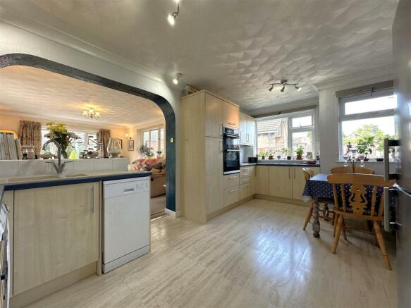 Dining Kitchen 048