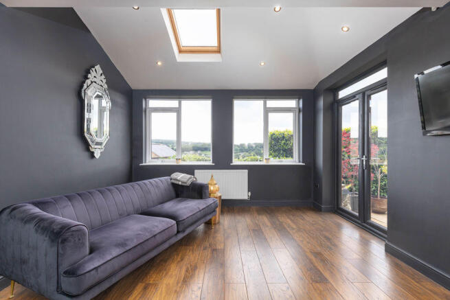 4 bed Detached for sale Image 8