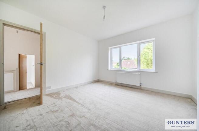 4 bed Semi-Detached for sale Image 12