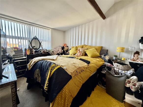 2 bed Apartment for sale Image 6