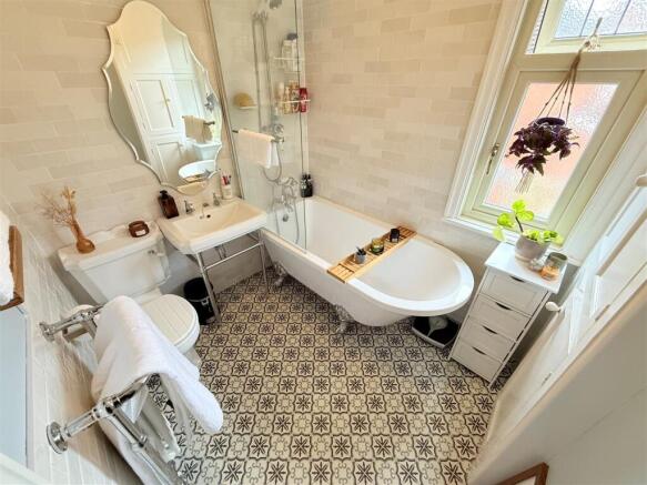 3 bed Semi-Detached for sale Image 10