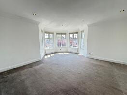 Flat 30, Gloucester Court, Golders Green Road, Golders Green, London NW11 9AE