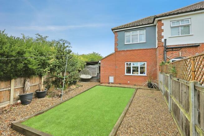 2-bed terraced on Harvey Lane, Norwich, £225,000