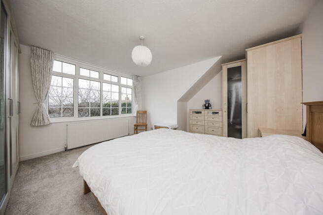 bed 1
