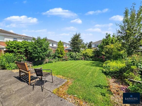 4 bed Detached for sale Image 5