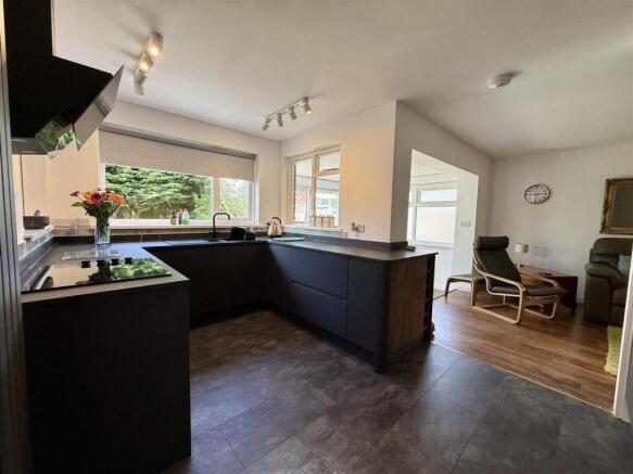 Kitchen:
