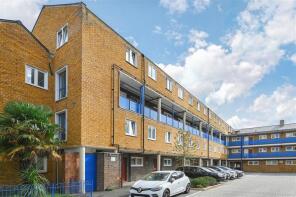 Flat 12, Middleton House Lawson Estate, Burbage Close, London SE1 4EP