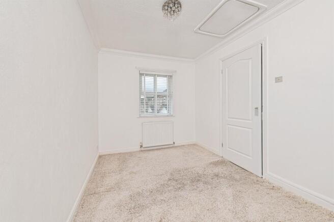 2 bed Terraced for sale Image 9