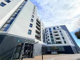 204, Gateway South, Marsh Lane, Leeds LS9 8BD