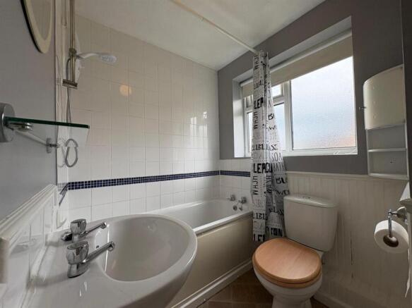 1 bed Semi-Detached for sale Image 6
