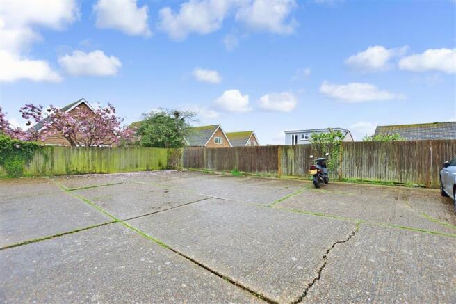 Driveway/Parking