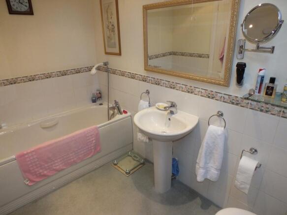 Photo 9