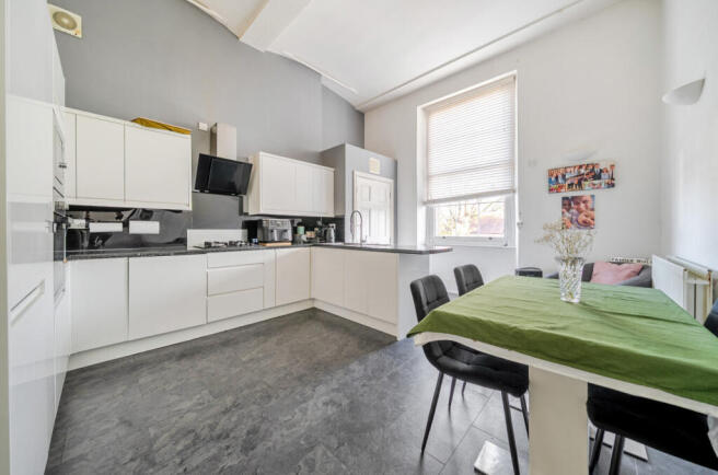 1382218-1-692ed82...