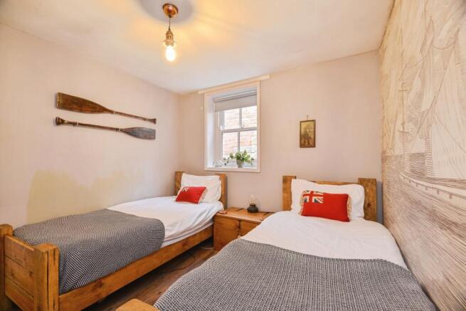 3 bed Cottage for sale Image 11