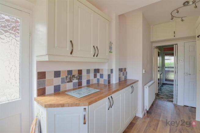 3 bed Semi-Detached for sale Image 7