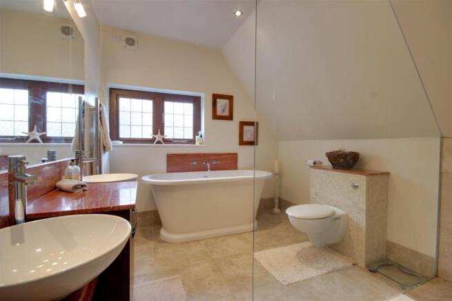 En-suite Bathroom
