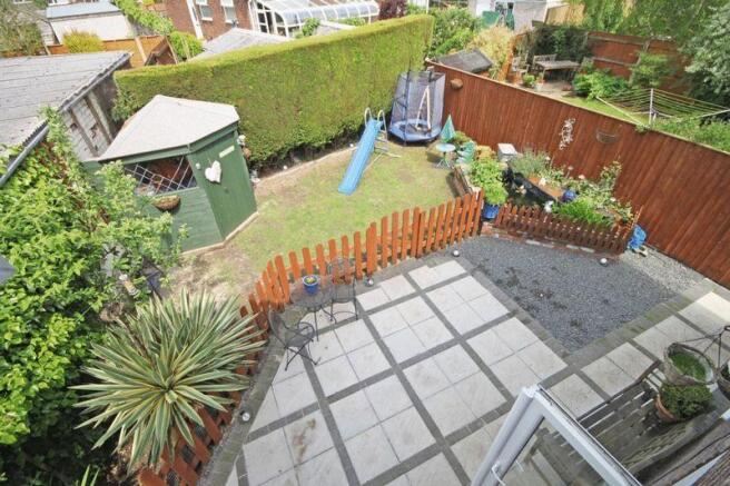 Rear garden el...