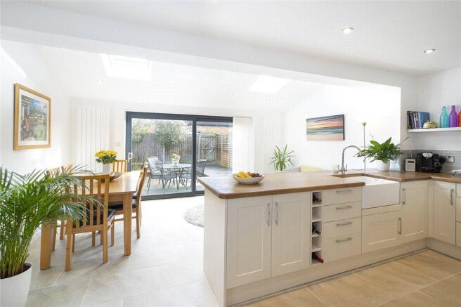 Kitchen/Dining Area