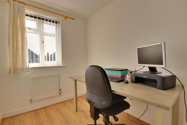 3 bed Semi-Detached for sale Image 12