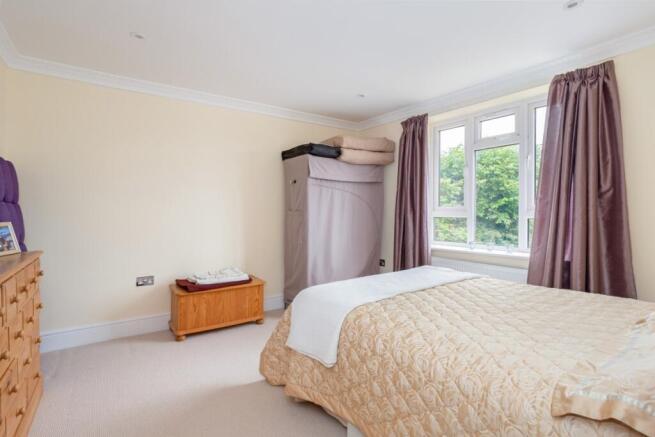 67 Wycombe Road 3...