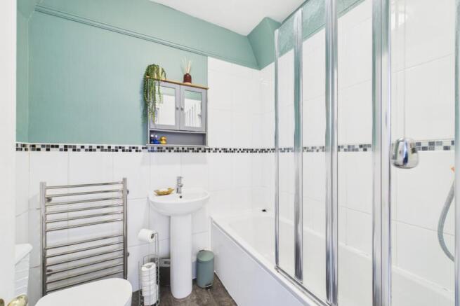 2 bed Terraced for sale Image 9