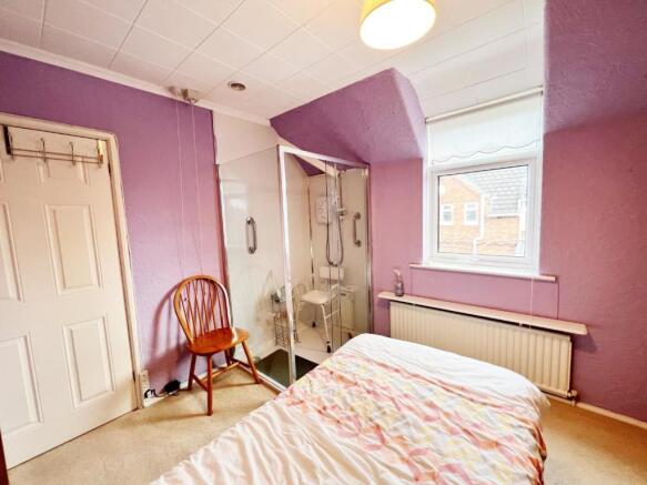 Bedroom 2 pic 2.jpg