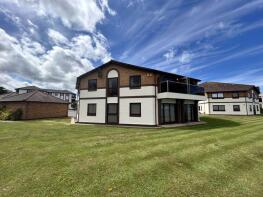 14, Cwrt Y Coleg, Colwyn Bay LL28 4HR