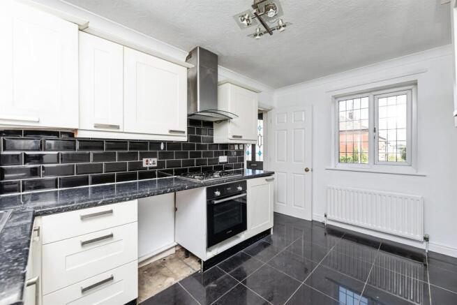 2 bed Terraced for sale Image 7