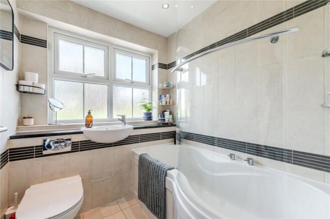 3 bed Detached for sale Image 9