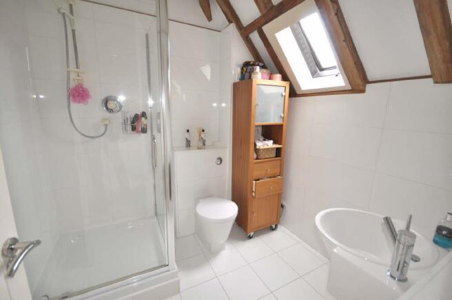 ENSUITE SHOWER ROOM