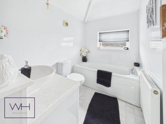 3 bed Semi-Detached for sale Image 6