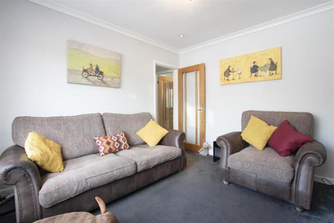 Living Room2.jpg