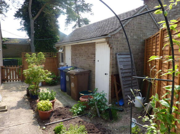 Photo 3