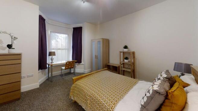 6 bed Terraced to rent Image 6